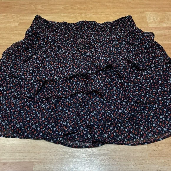 Mini skirt - Picture 2 of 2